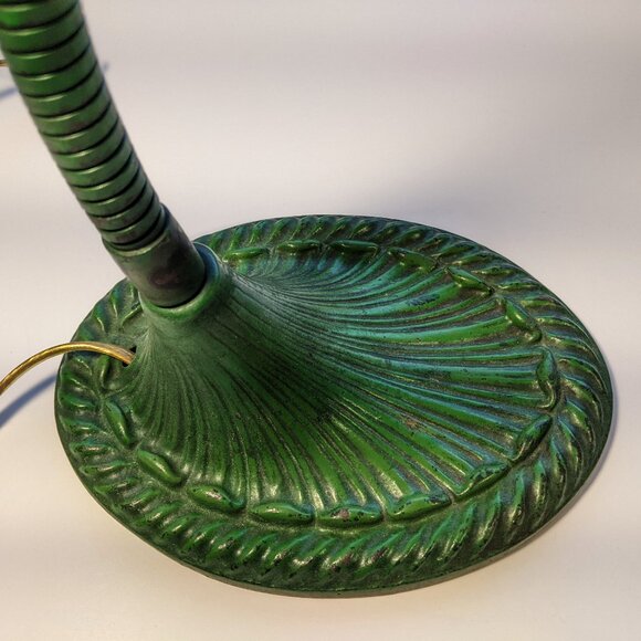 Beautiful Art Deco Cast Iron Goose-neck Table Lamp - Green, Eagle brand no shade - Picture 4 of 10